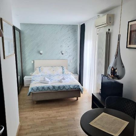 Ferienwohnung Dixy 2 Belgrad Exterior foto